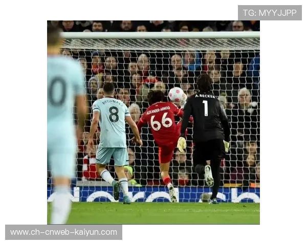 皇马阿诺德伤愈进入对阵利物浦大名单，但未获出场